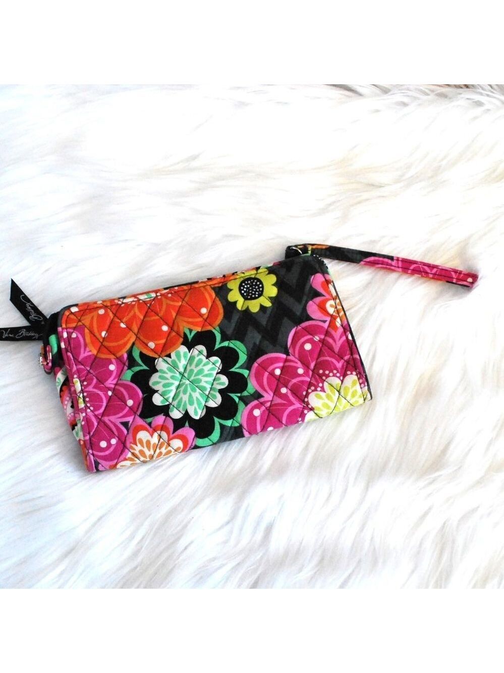 Vera Bradley Ziggy Zinnia Front Zip Wallet Wristlet Floral